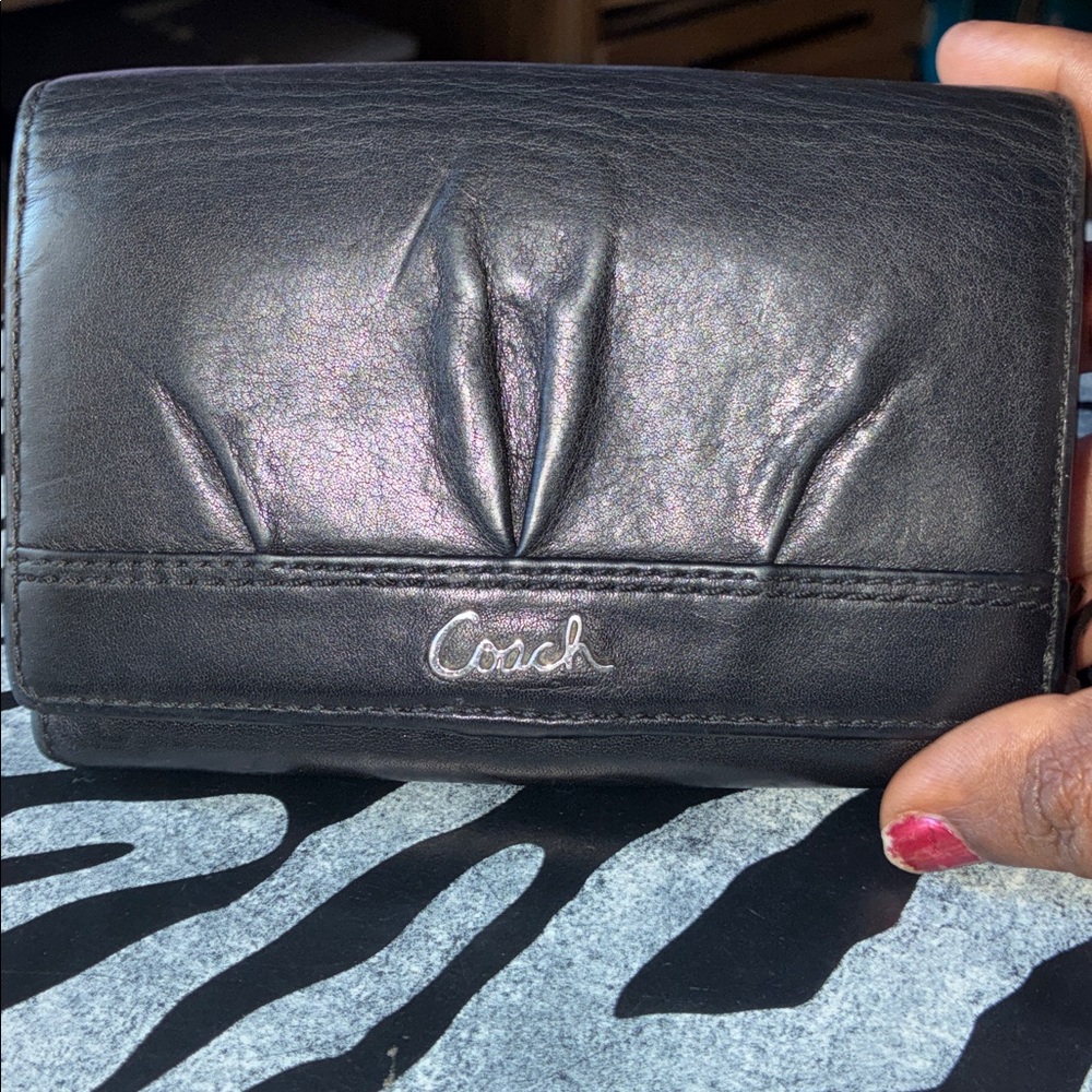 Coach Black Leather Folded Wallet - Picture 3 of 17